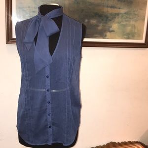 BCBG button up top Size 12 Blue Bow